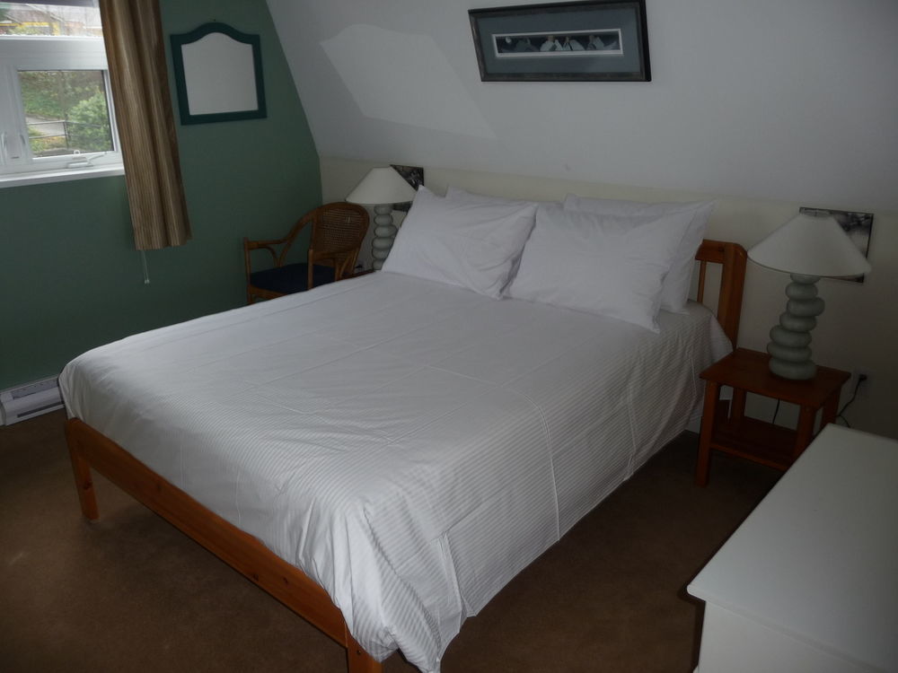 Fred Tibbs Ocean Front Condos Tofino Extérieur photo