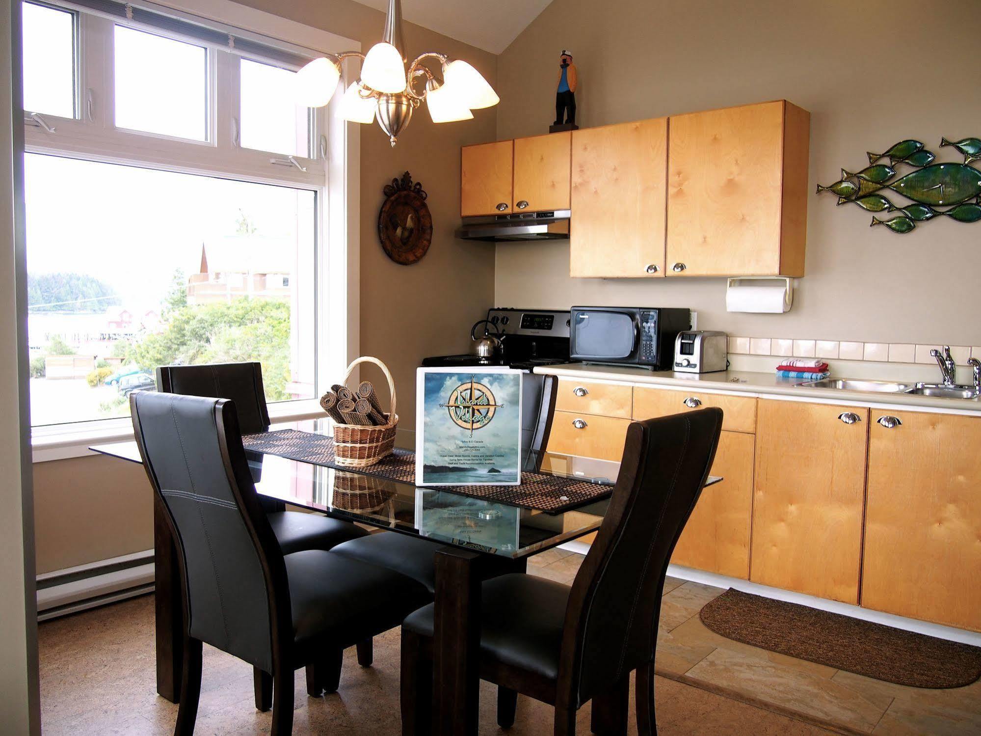 Fred Tibbs Ocean Front Condos Tofino Extérieur photo