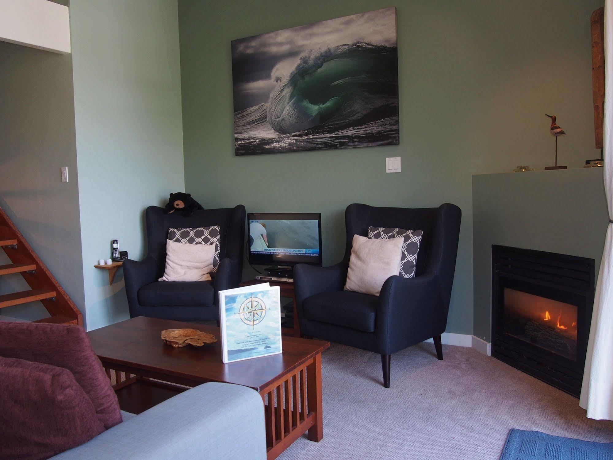Fred Tibbs Ocean Front Condos Tofino Extérieur photo